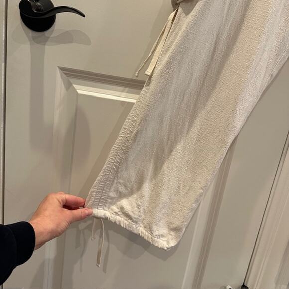 By Anthropologie Relaxed Utility Cargo Pants Linen Blend Size: M Color: Ivory - Picture 6 of 10